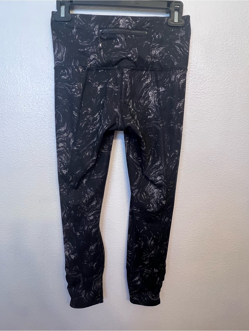 Lululemon Runday Crop Full-On Luxtreme Leggings - Picture 10 of 15